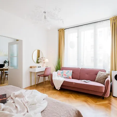 Appartement Days - Two Bedroom With Ac Next To National Theatre *