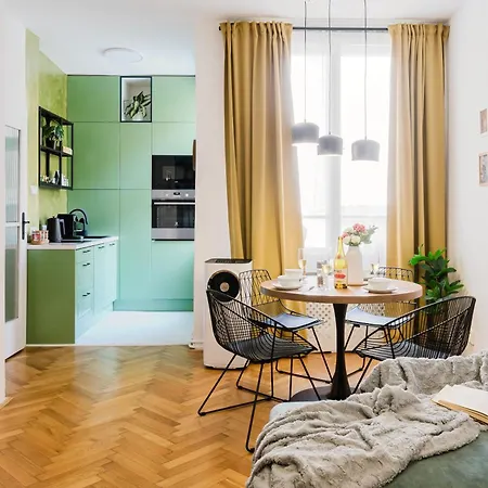 Appartement Days - Two Bedroom With Ac Next To National Theatre *