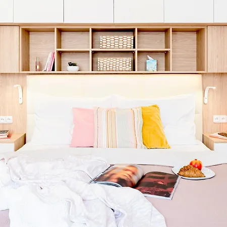 Days - Two Bedroom With Ac Next To National Theatre Apartament