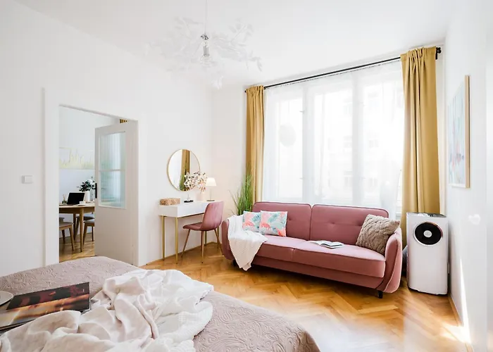 Apartment Days - Two Bedroom With Ac Next To National Theatre *
